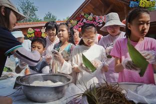 拉维亚社媒庆祝切尔西首秀：终于穿上这件球衣是一种荣誉